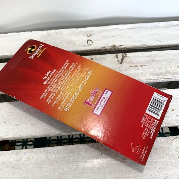 Disney Pixar The Incredibles 2 Lip Balm  Set of 8 - Picture 5 of 11